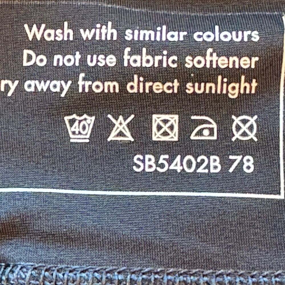 SWEATY BETTY Zero Gravity Leggings 7/8 Length 60cm/24" Large Green Black Zebra - Picture 9 of 11